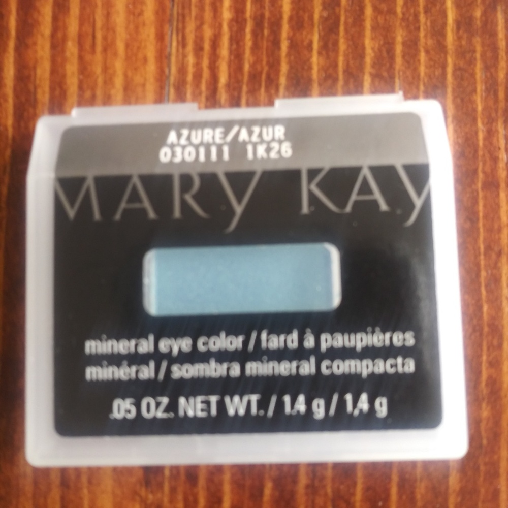 Eye shadow